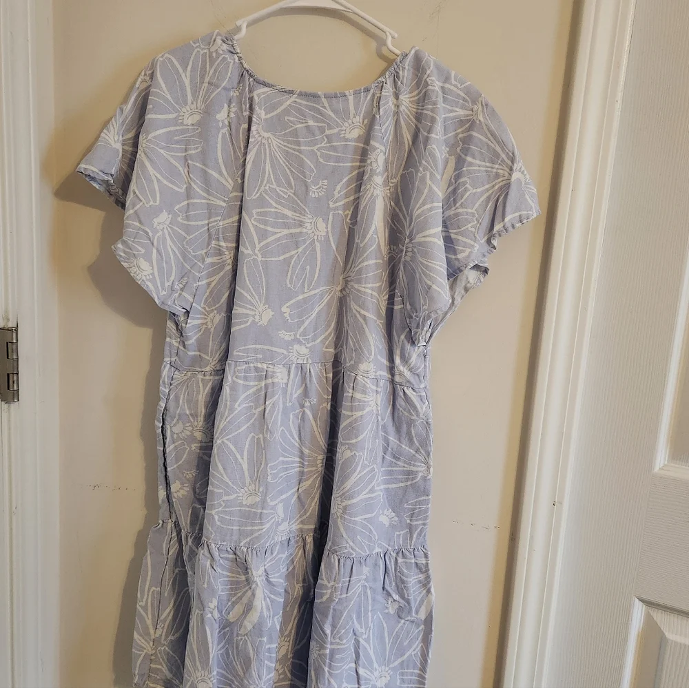 Universal Thread Light Blue White Floral V-Neck Tiered Dress Large - Picture 5 of 5